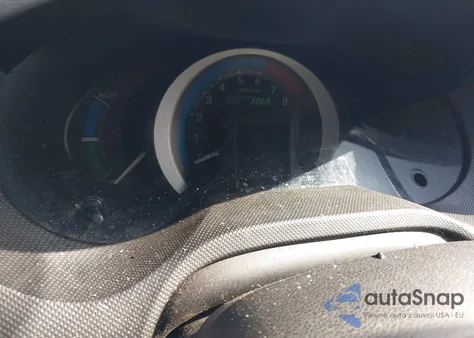 2011 Honda Insight Ex from USA, damaged, VIN JHMZE2H78BS012487